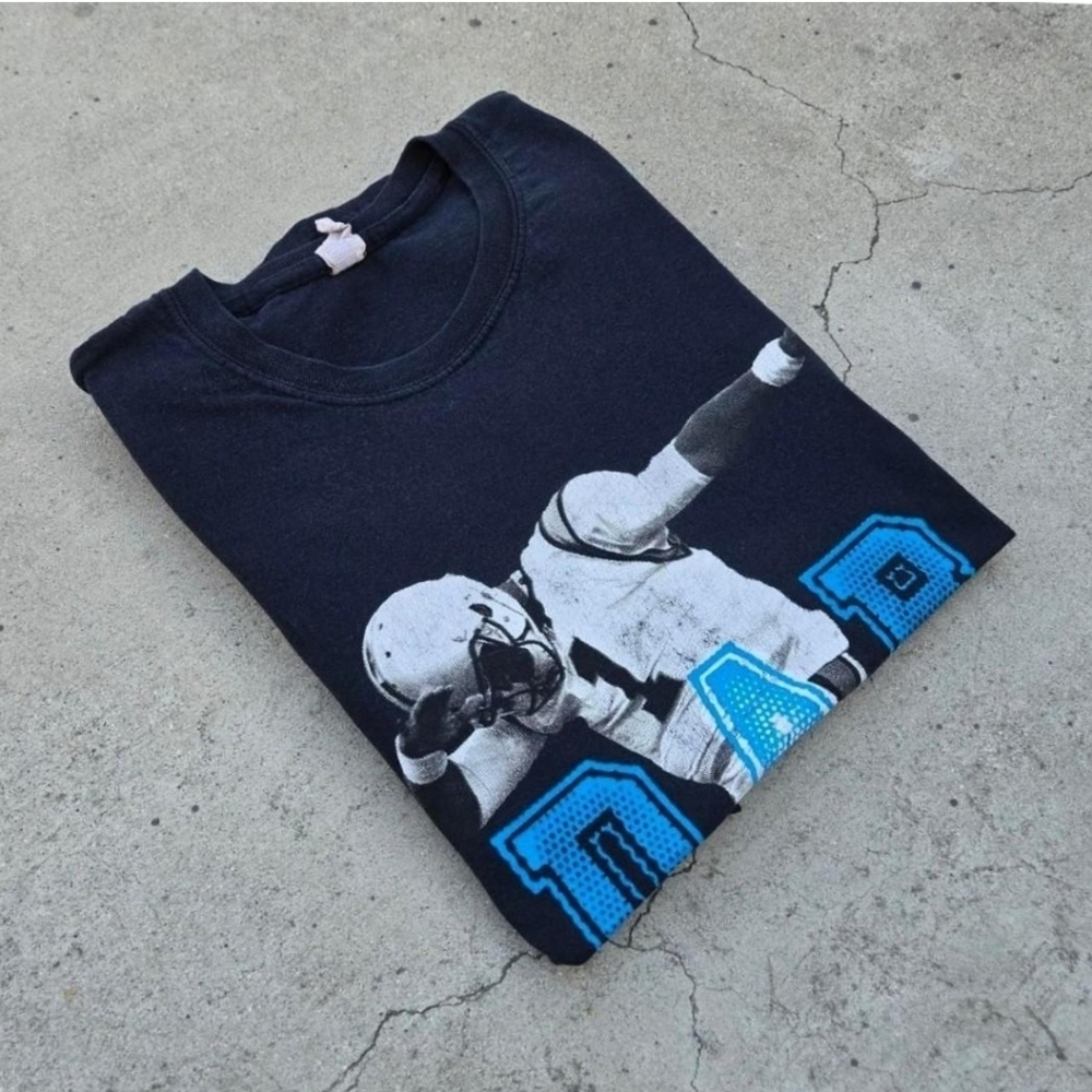NFL Football Men's Size L Navy Blue Dab Squad graphic print t-shirt